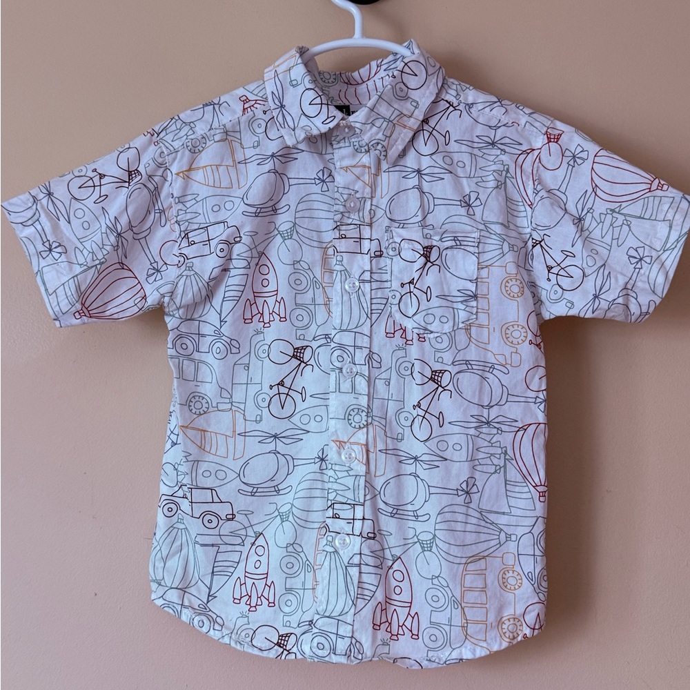 Boys' White Short-Sleeve Button-Down Shirt with Transportation Print